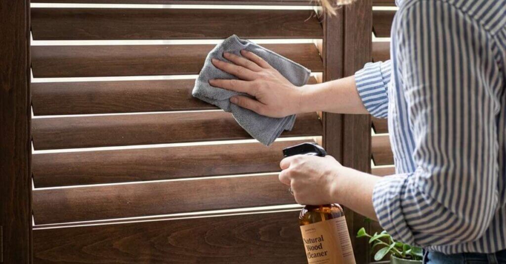 How to clean wood shutters